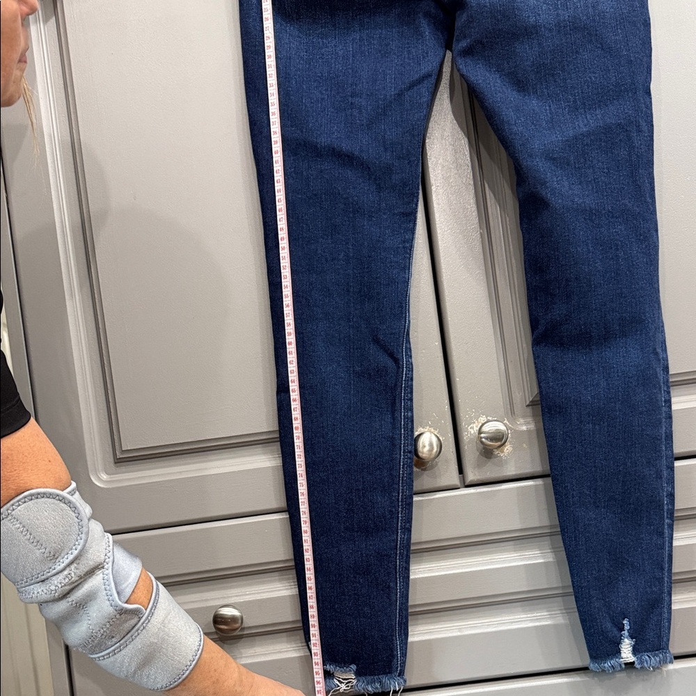 Women's high waisted Dark Blue Distressed Skinny Jeans - Picture 8 of 10